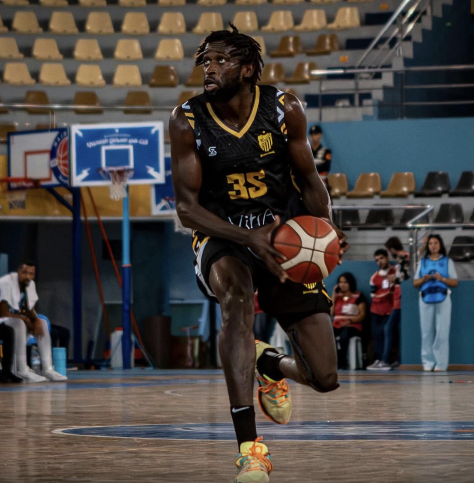 Mamoudou Diarra: The Malian Tower Dominating for MAS Basketball